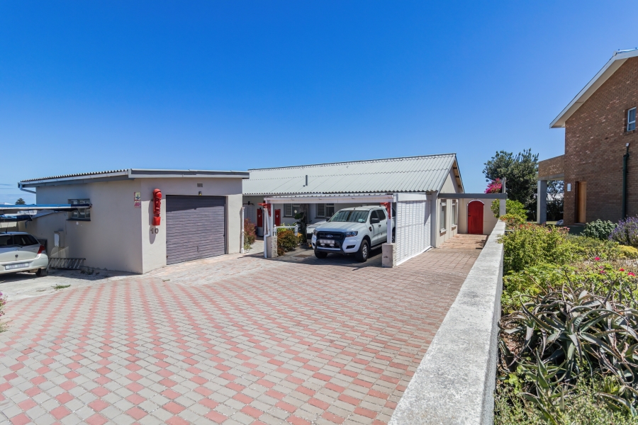 4 Bedroom Property for Sale in Yzerfontein Western Cape